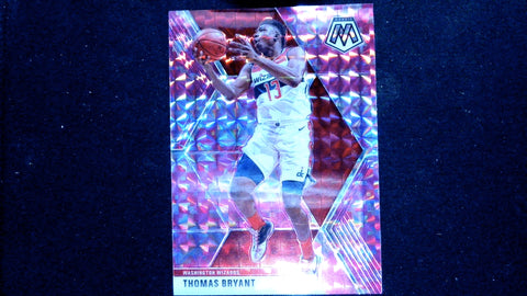 2019-20 Panini Mosaic #142 Thomas Bryant Camo Pink
