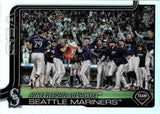 2025 Topps #96 Seattle Mariners Rainbow Foil