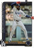 2025 Topps #176 Teoscar Hernández Rainbow Foil