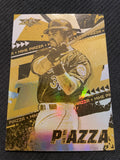 2022 Topps Fire #130 Mike Piazza Gold Minted