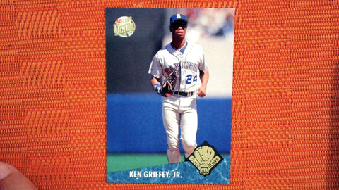1992 Ultra #22 Ken Griffey Jr. Award Winners