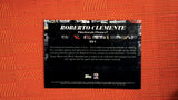 2022 Topps Black & White #VV-1 Roberto Clemente Vintage Vantage