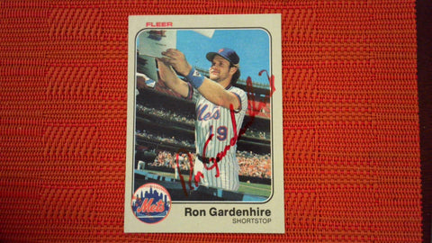 1983 Fleer #543 Ron Gardenhire Hamd Signed Baseball Default Title