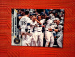 2020 Topps #27 Milwaukee Brewers - Team Card