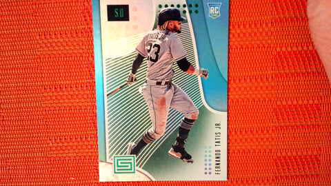 2019 FERNANDO TATIS JR RC CHRONICLES GREEN VARIATION STATUS ROOKIE #22