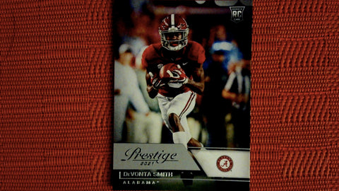 2021 Panini Chronicles Draft Picks Football XR #184 DeVonta Smith Rookie Default Title