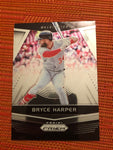 2018 Panini Chronicles BRYCE HARPER Prizm #7 WASHINGTON NATIONALS