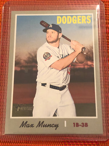 2019 Topps Heritage SP Short Print # 446 MAX MUNCY Los Angeles Dodgers